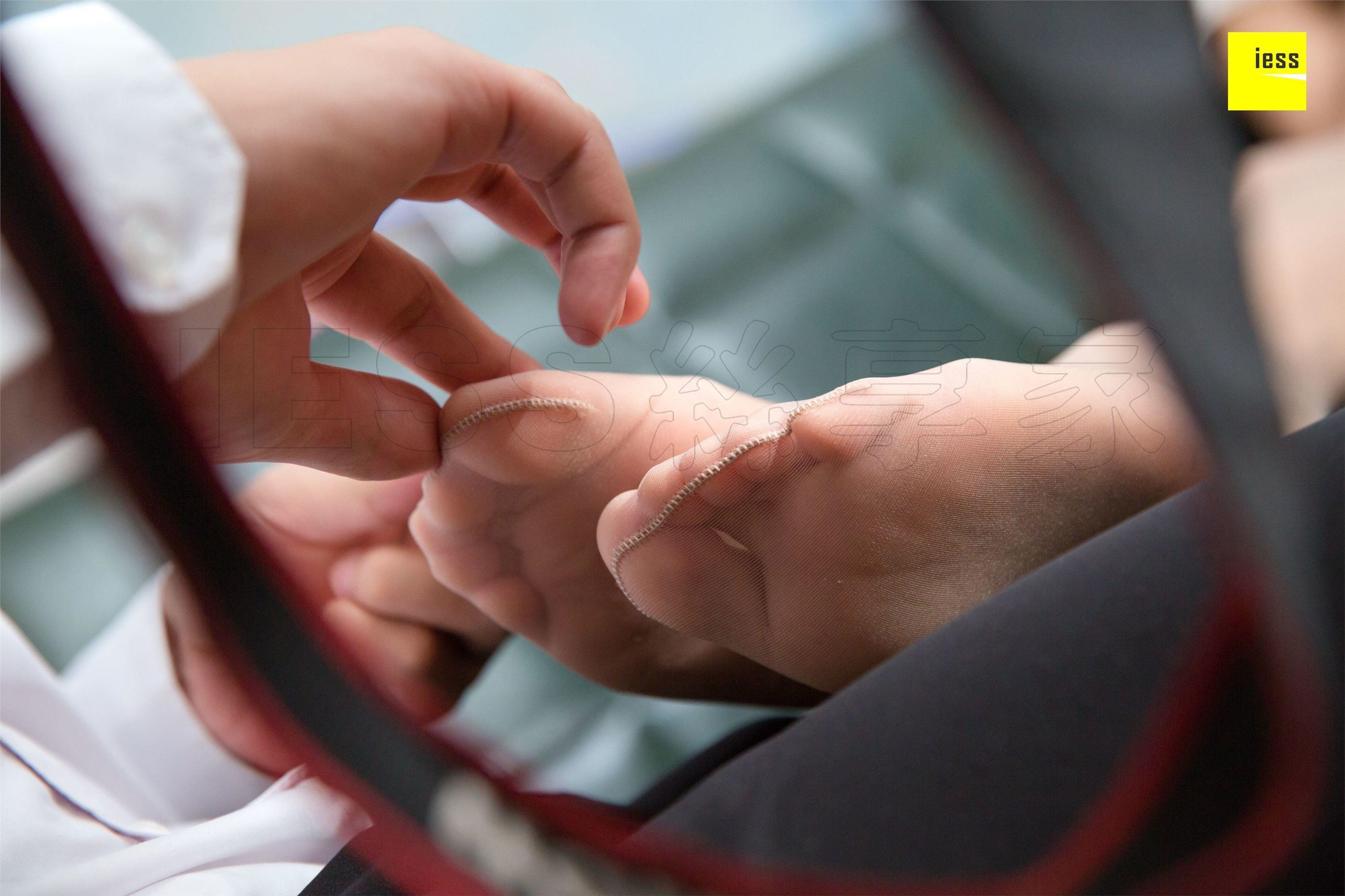 IESS异思趣向  2018.08.22《魔鬼周三》特刊32期：秋秋 摄影师约我去KTV